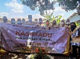kwt-ratujaya-depok-hasilkan-madu-dari-penerapan-kasimadu-karya-inovasi-ipb-university-news