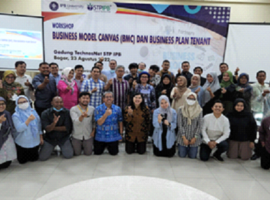 tenant-inkubasi-stp-ipb-university-ikuti-workshop-penyusunan-bmc-dan-business-plan-news
