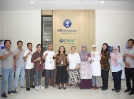 ipb-university-tandatangani-spk-lisensi-dengan-pt-sugeng-jaya-farm-untuk-inovasi-pakan-ayam-petelur-news