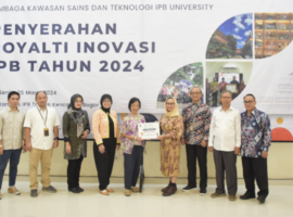 LKST-IPB-Univerity-Serahkan-Royalti-Inovasi-Tahun-2024-Kepada-13-Inovator-770x400