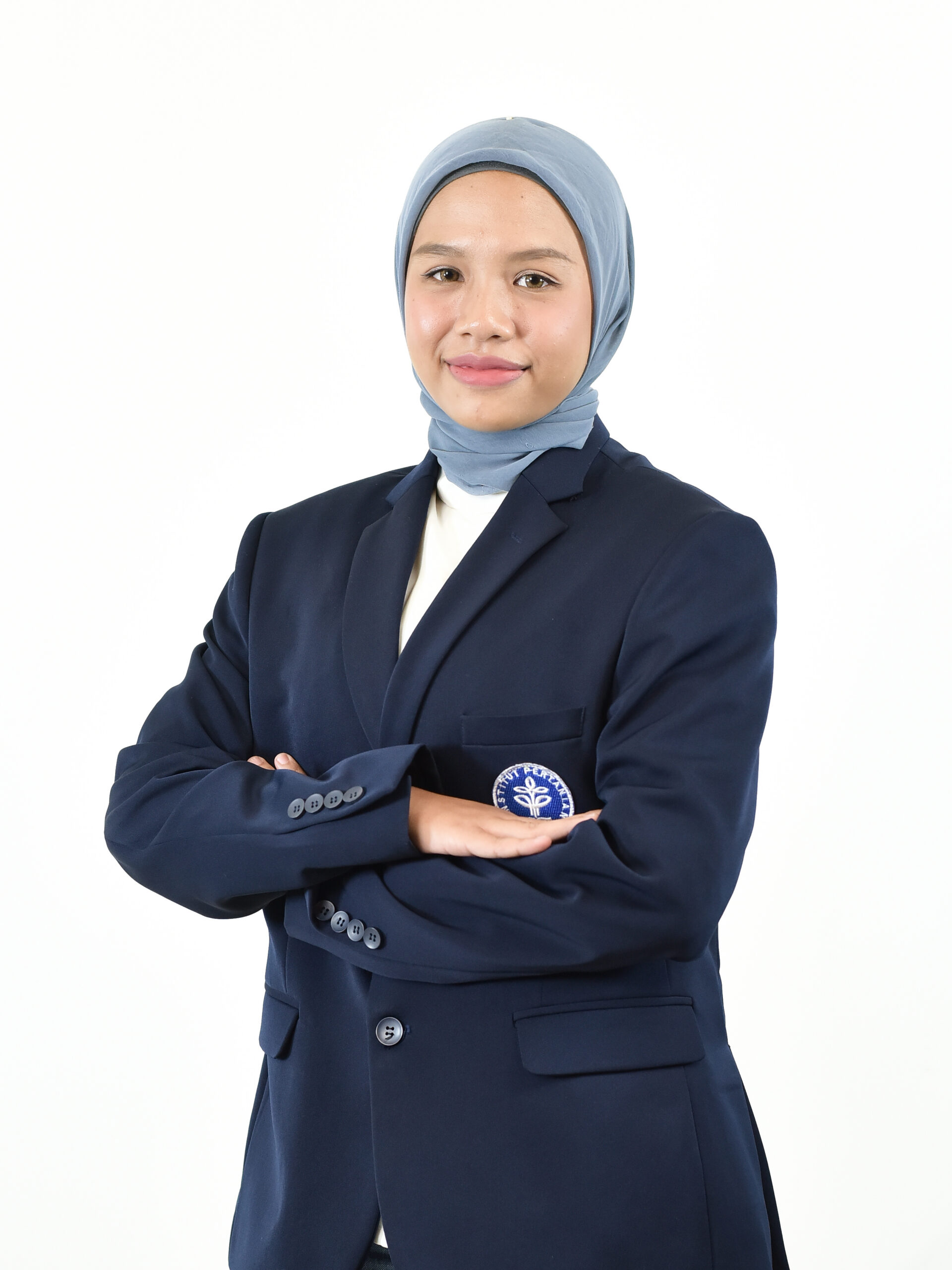 Tyas Astri Pallupi, S.Hut (3)